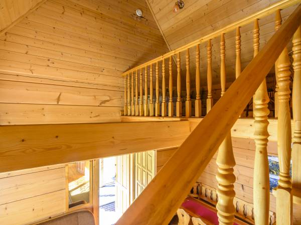 schody na górną część domku