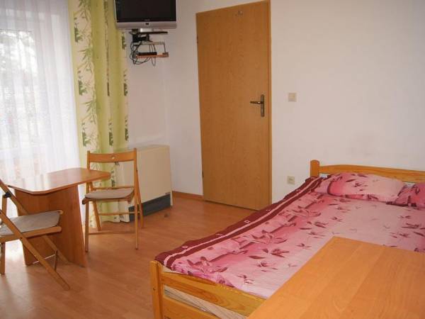 Pokój nr 6 (2-osobowy)