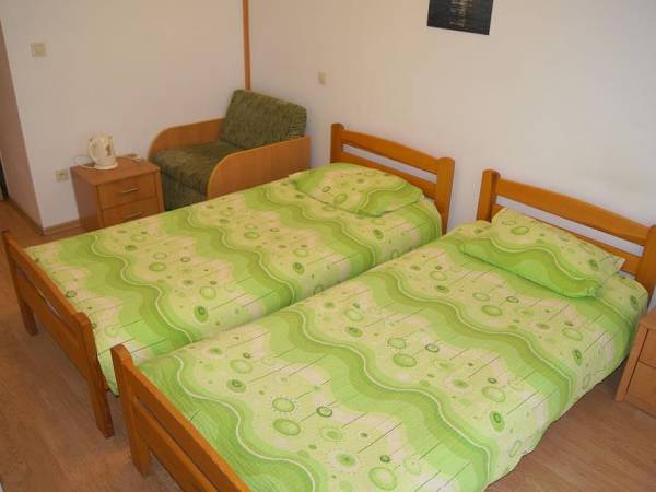 Pokój nr 8 (2+1-osobowy)