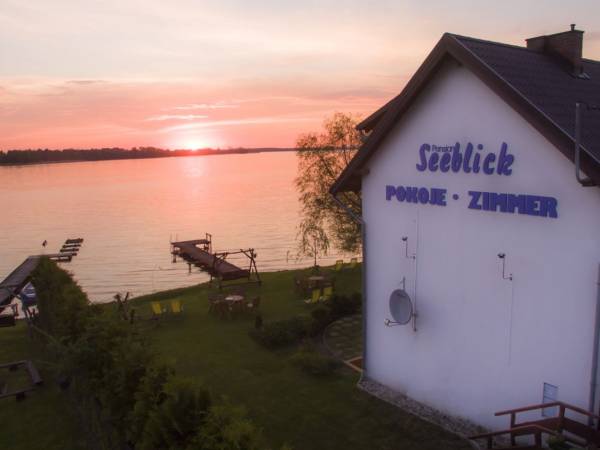 pensjonat z widokiem na jezioro