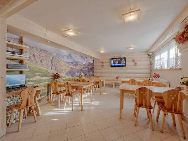 Jadalnia - Aparthotel Delta Center