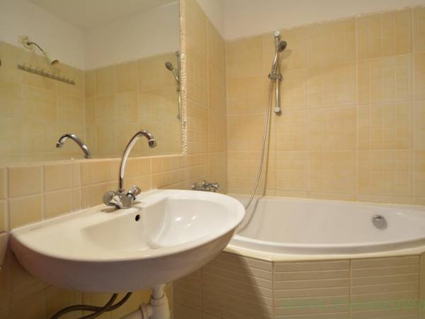 Dom Szkoleniowo Rekreacyjny Kwaskowa