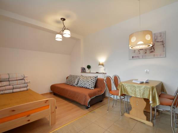 Amelia Domek nad Grajcarkiem