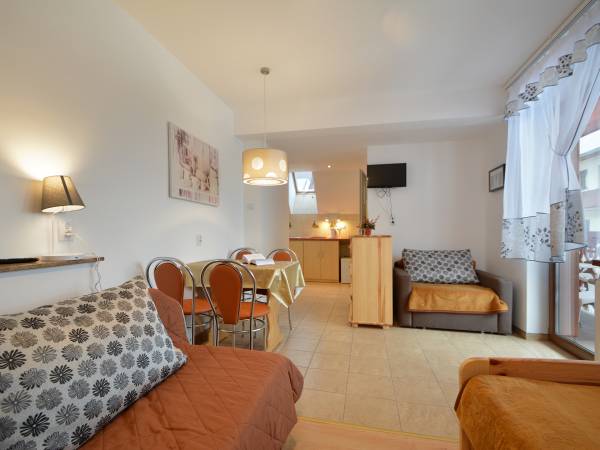 Amelia Domek nad Grajcarkiem