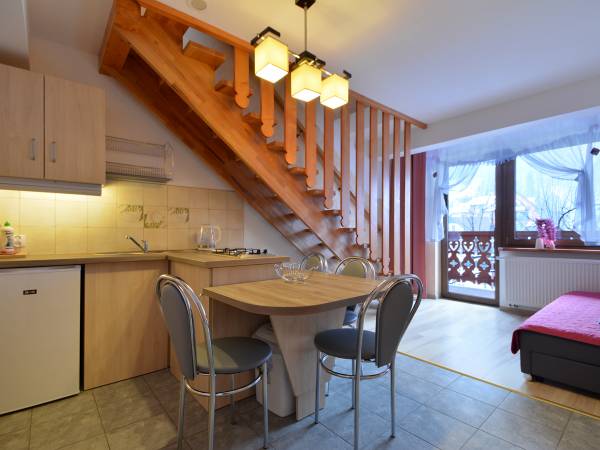 Amelia Domek nad Grajcarkiem