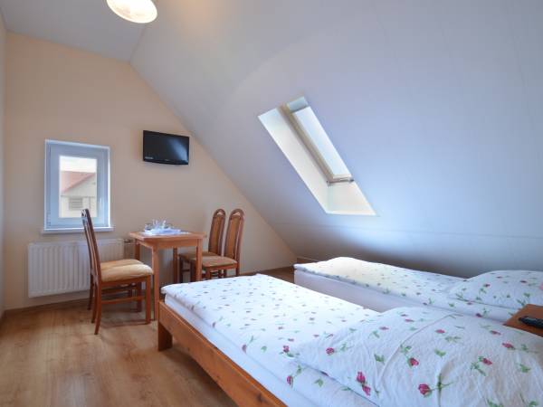 pokój czteroosobowy cz.1