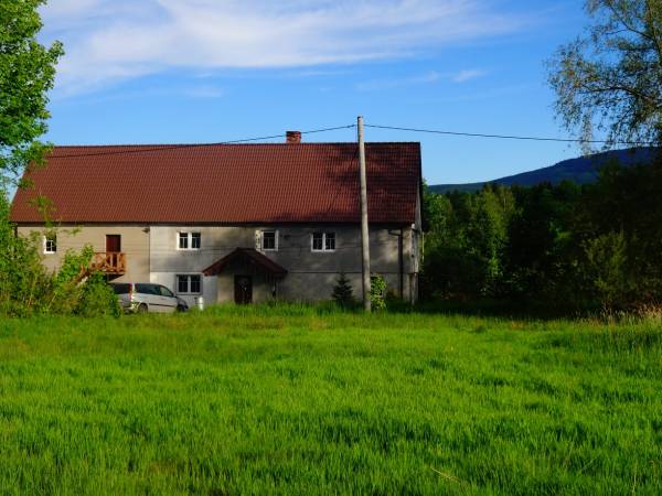 Pokoje Gościnne Przy Lesie