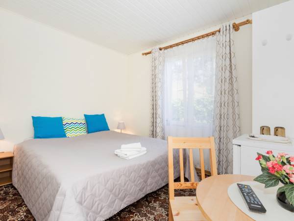 pokój nr 10 parter 15 m2 z łazienką