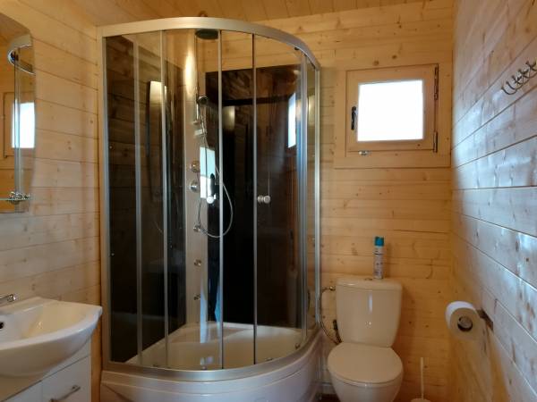 domki żeglarzy łazienka