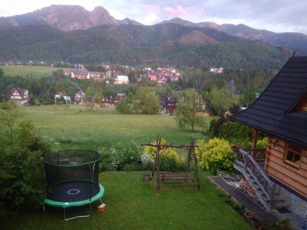 Ogród, domek, widok - takie atrakcje czekają na gości :)