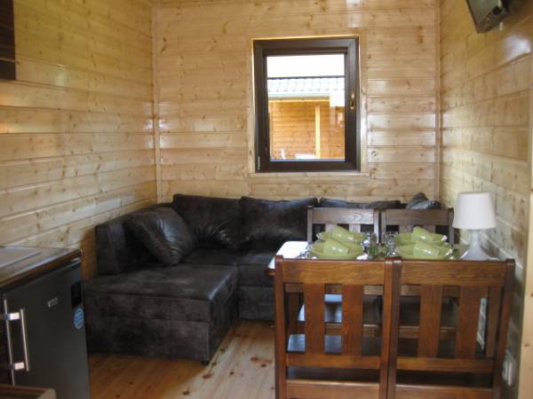 DOMKI NAD MORZEM DZIEDZIC