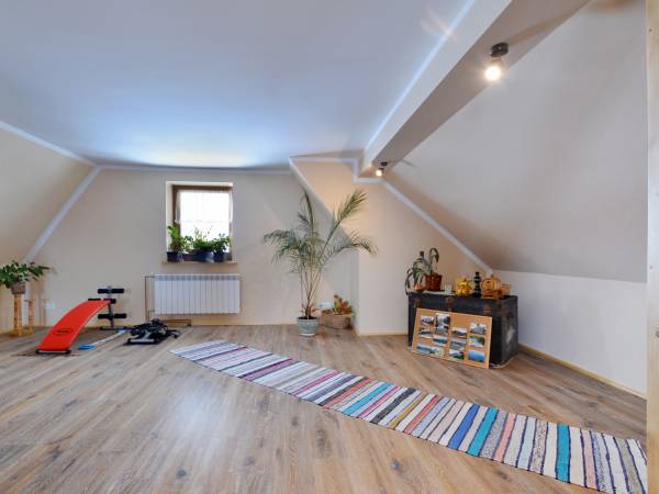 poddasze w domu rodzinnym