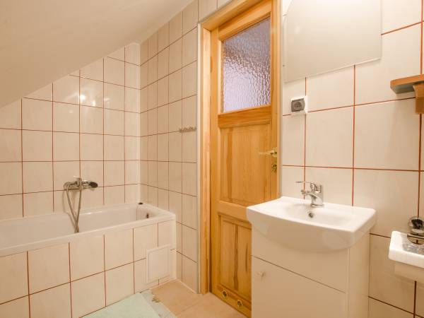 Domek piętro łazienka