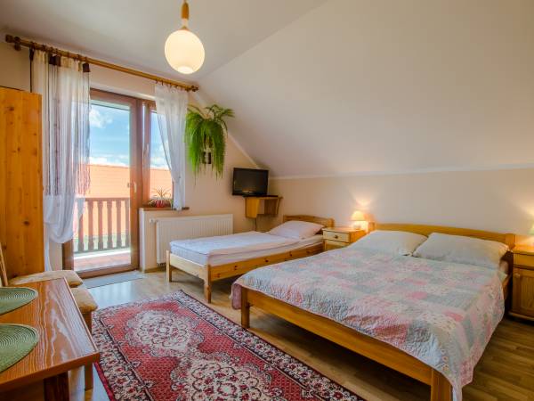 pokój 3 osobowy z łazienką