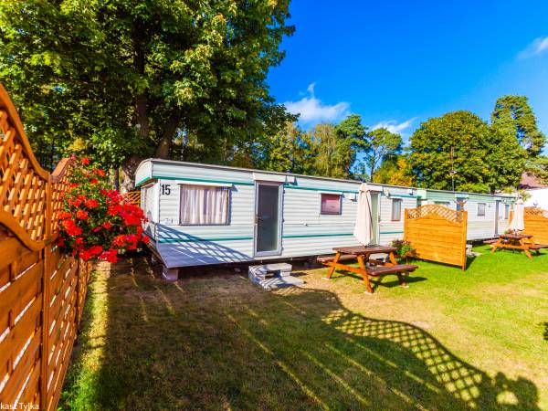 Dom wczasowy oraz domki letniskowe Pustkowo