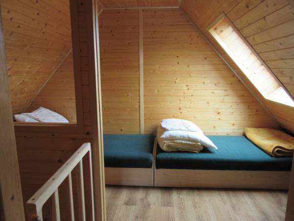 sypialnia na antresoli domek 4-5 os