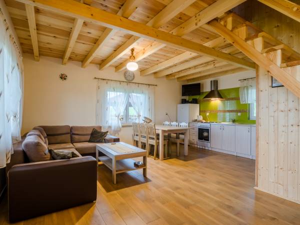 Domek 6 osobowy Salon z aneksem kuchennym