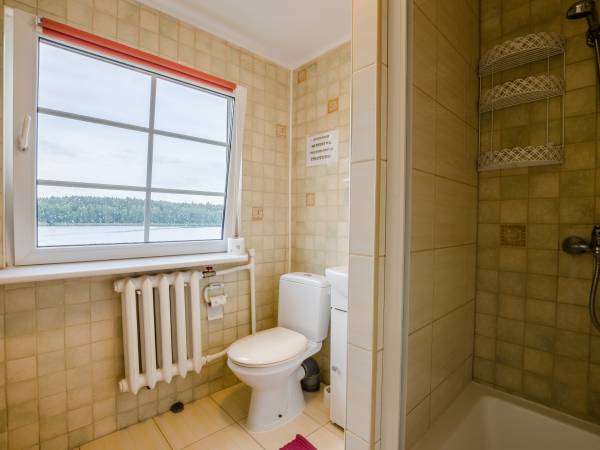 Apartament 6 osobowy- łazienka