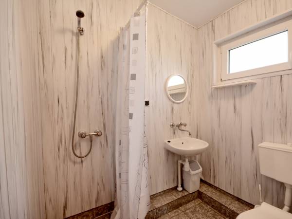 łazienka do pokoju nr 5