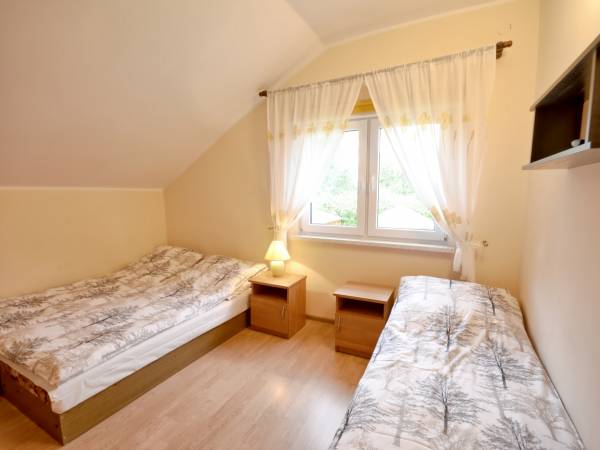 pokój nr 5 - trzyosobowy