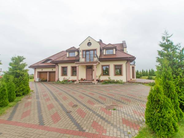 Villa Nowa