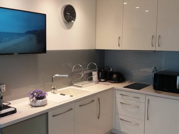 aneks kuchenny z pełnym wyposażeniem