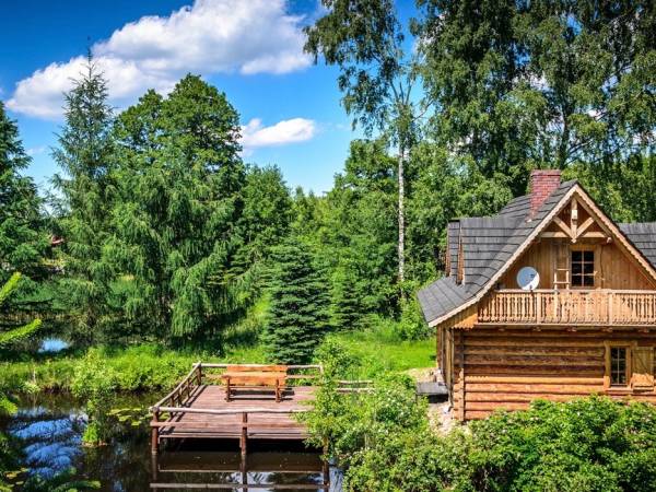 Widok z ambony na Suchatkę Leśną