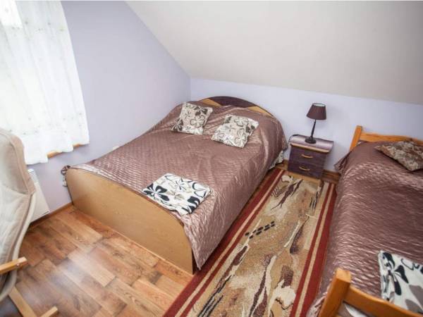 Domy na Pograniczu nad jeziorem