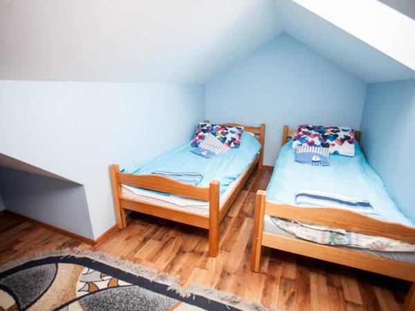 Domy na Pograniczu nad jeziorem