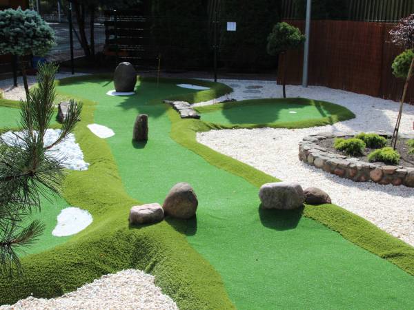 Strefa relaksu w Ośrodku Mierzeja nad morzem OW Mierzeja Mini Golf