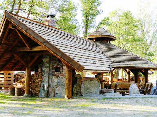 Wiata na grilla i ognisko