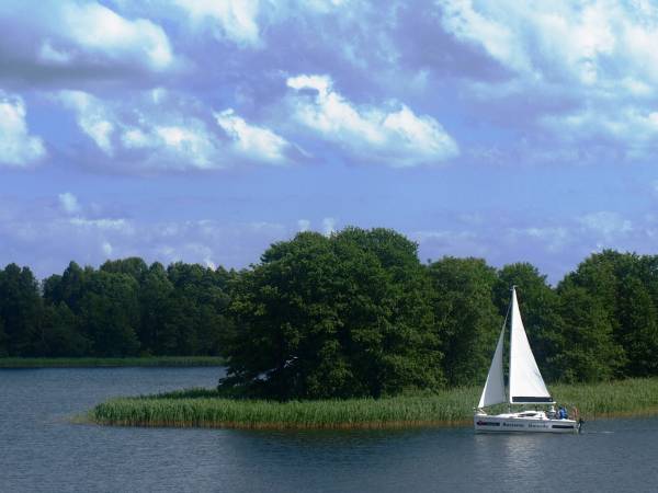 Dom nad jeziorem na Mazurach