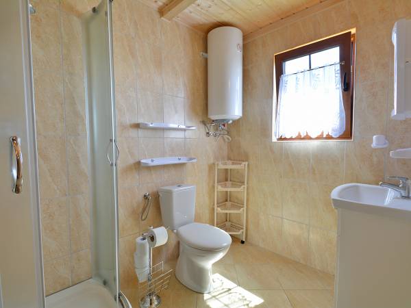 parter lazienka domek pietrowy