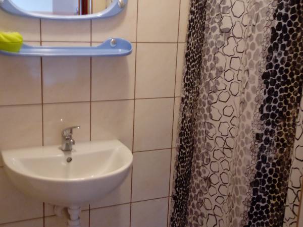 łazienki w pokojach