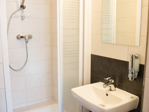 czysta, miła, przyjemna