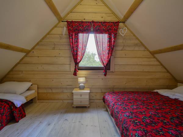 Sypialnia trzykosobowa