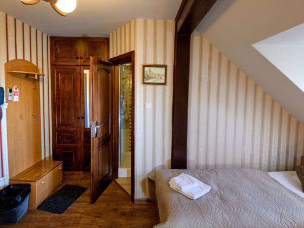 Pensjonat i Restauracja Pod Wietrzną Górą