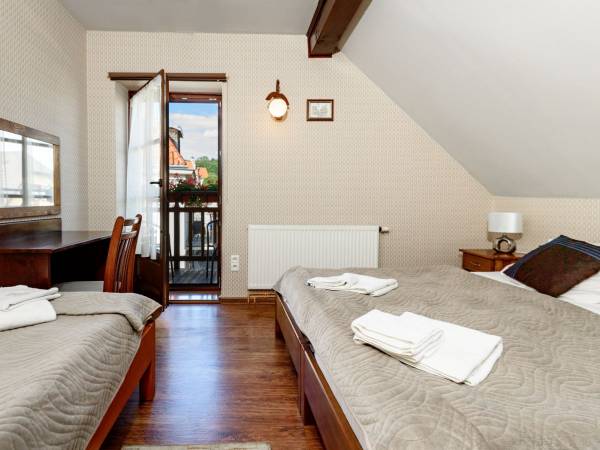 Pensjonat i Restauracja Pod Wietrzną Górą