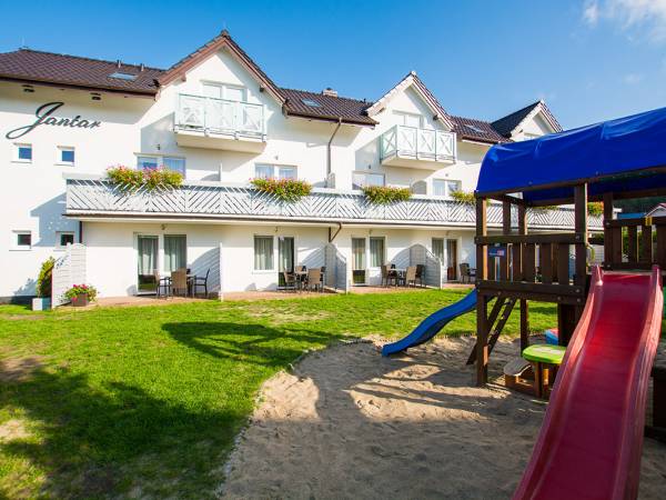 Widok tarasów i balkonów od zachodniej strony.