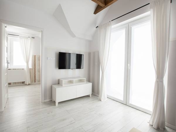 Apartament A - duży, przestronny, dwupokojowy.