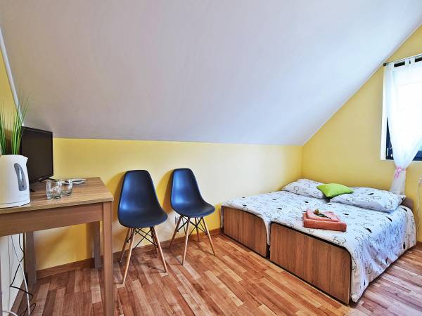 Pokój dwuosobowy z łazienką