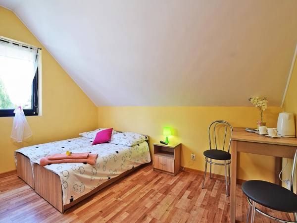 Pokój dwuosobowy z łazienką