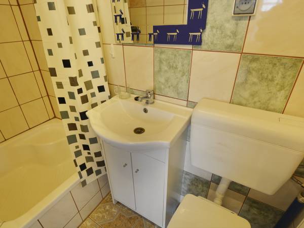 Domki Letniskowe u Henia i Anety