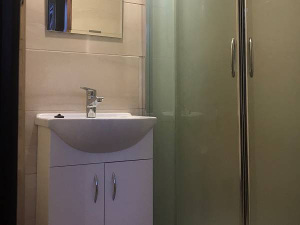 Łazienka w pokoju 2-osobowym