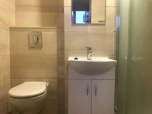 Łazienka w pokoju 2-osobowym