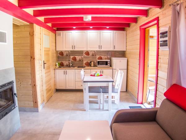 domek De Lux z aneksami kuchennymi 