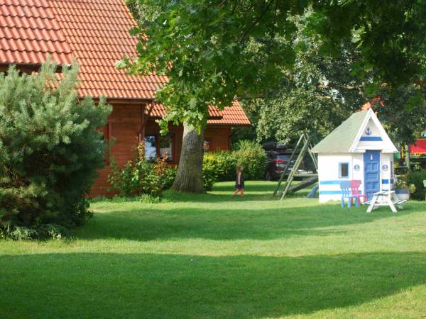 Zielony teren szczególnie dla dzieci.