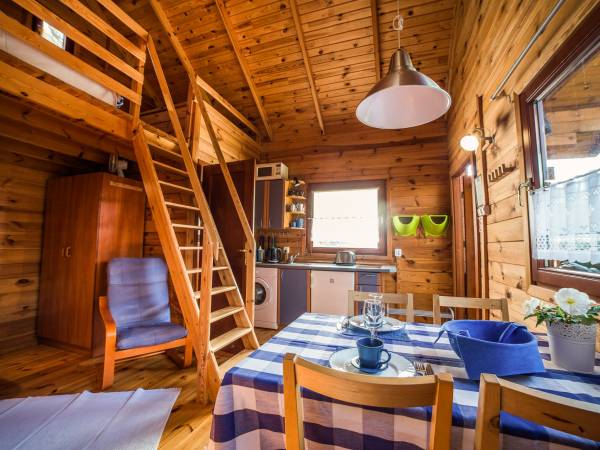 Domek 4 osobowy mniejszy - z antresolą.