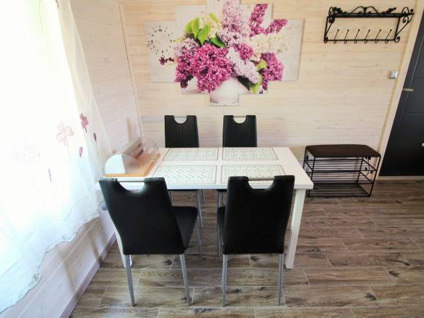 Bazylea jadalnia 1 sypialnia