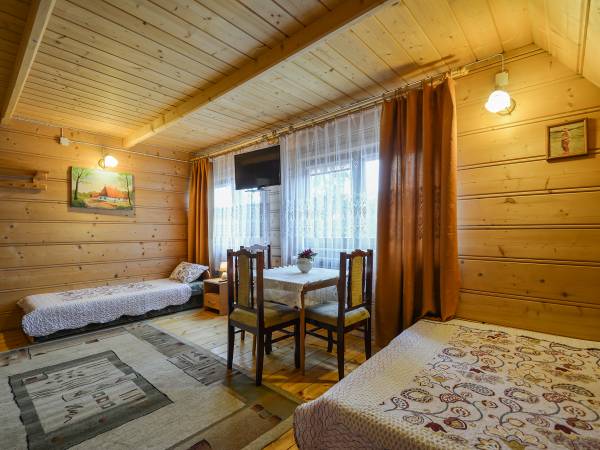 Pokój 4 osobowy nr 5